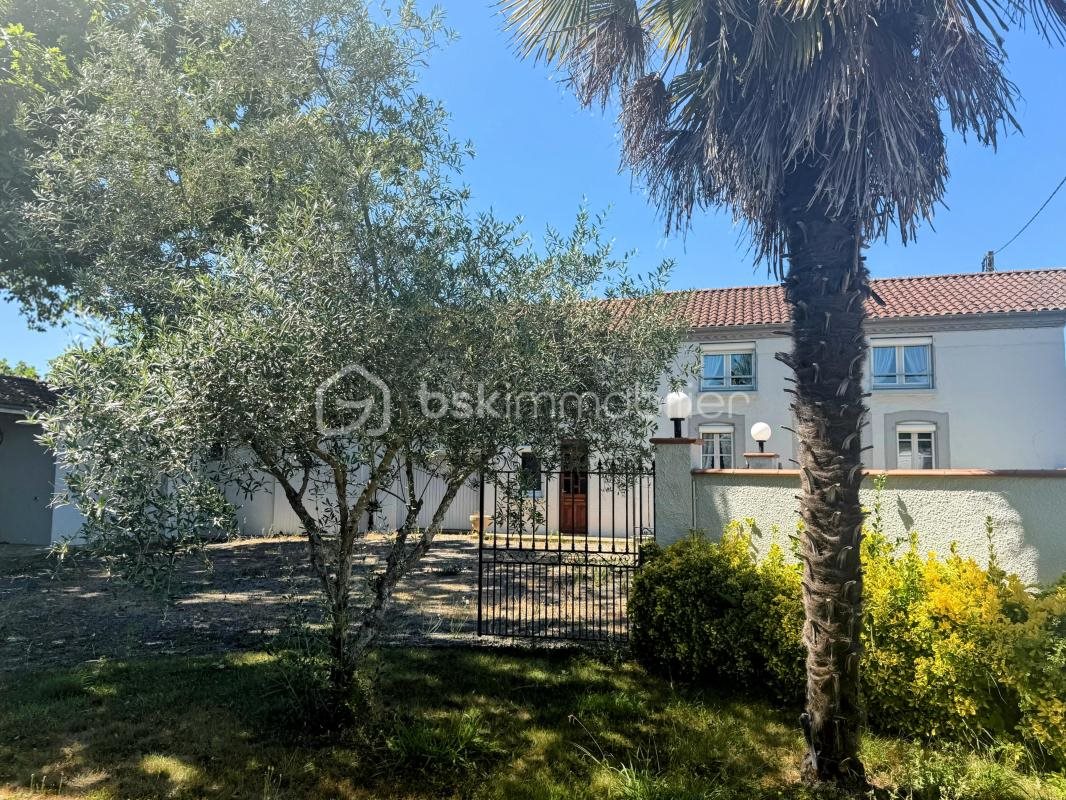 Maison à vendre, 127m², Villecomtal-sur-Arros