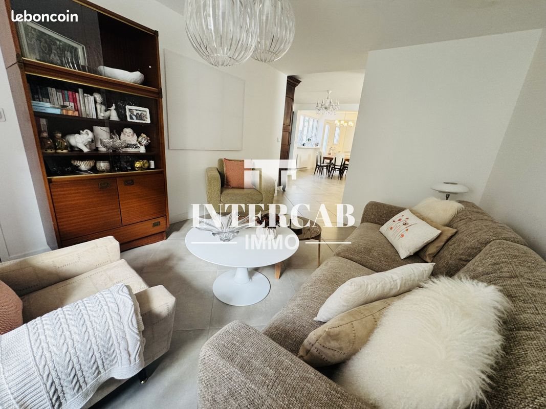 Maison à vendre, 187m², Ville-Dommange
