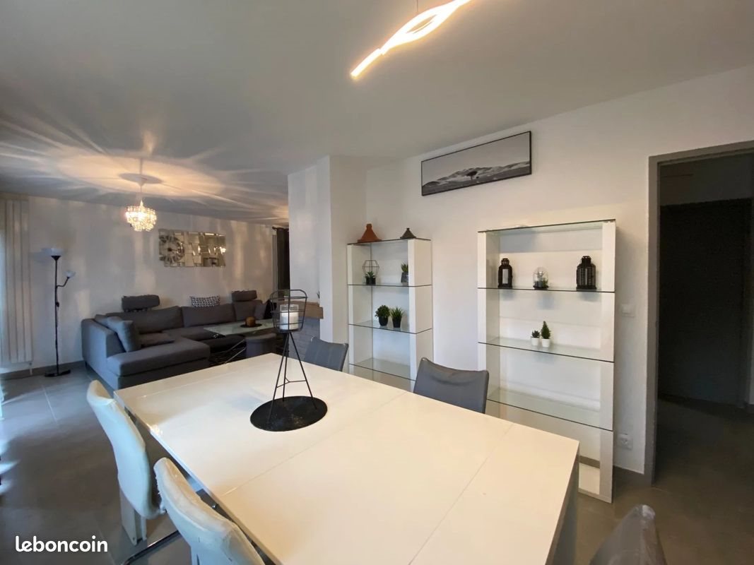 Maison à louer, 124m², Saint-Ouen-de-Thouberville