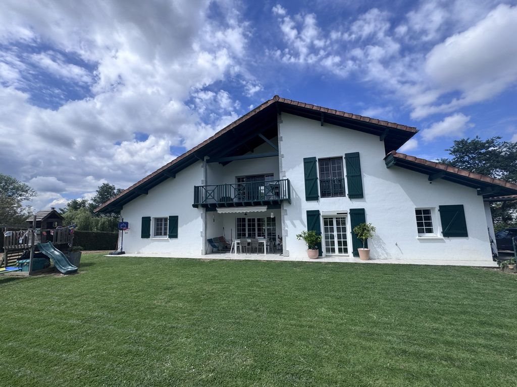 Maison à vendre, 180m², Saint-Palais