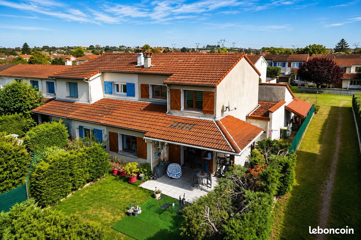 Maison à vendre, 91m², Mions