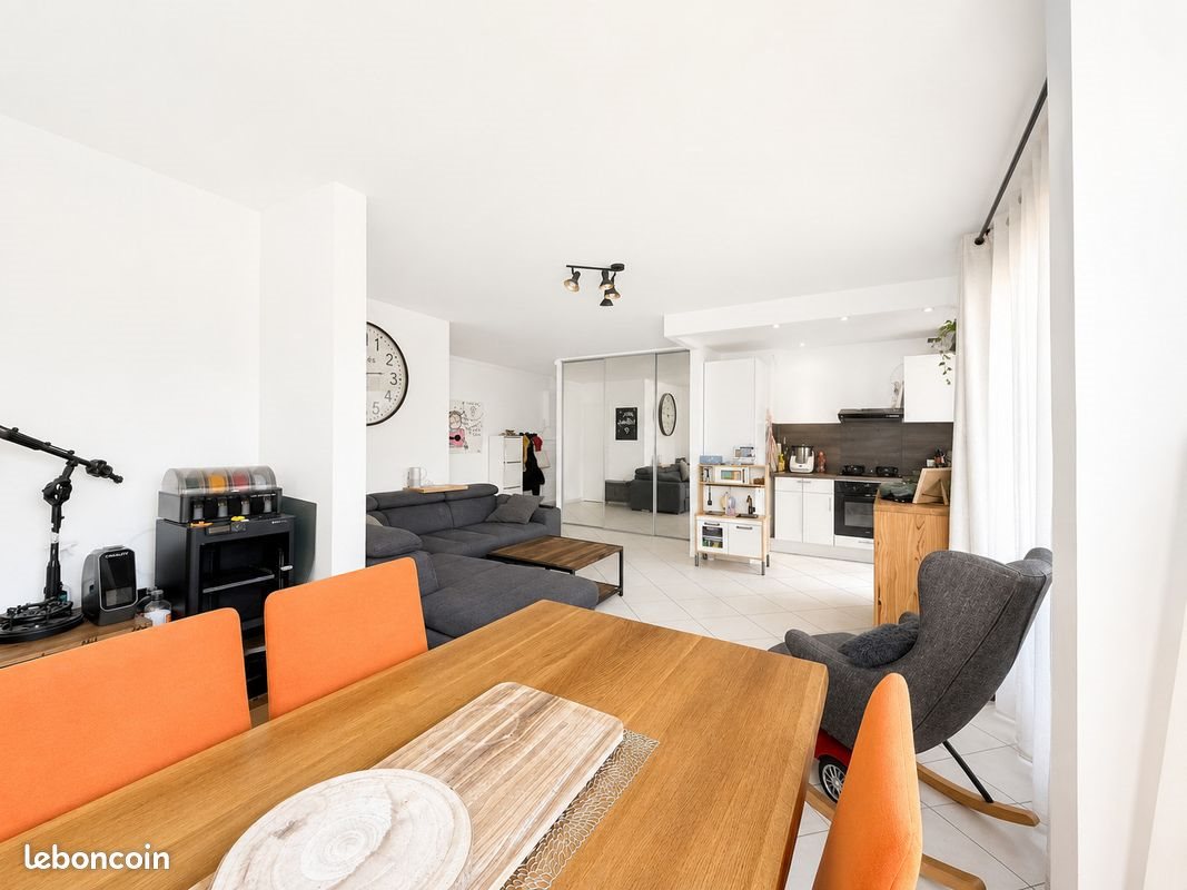 Appartement à vendre, 75m², Saint-Priest