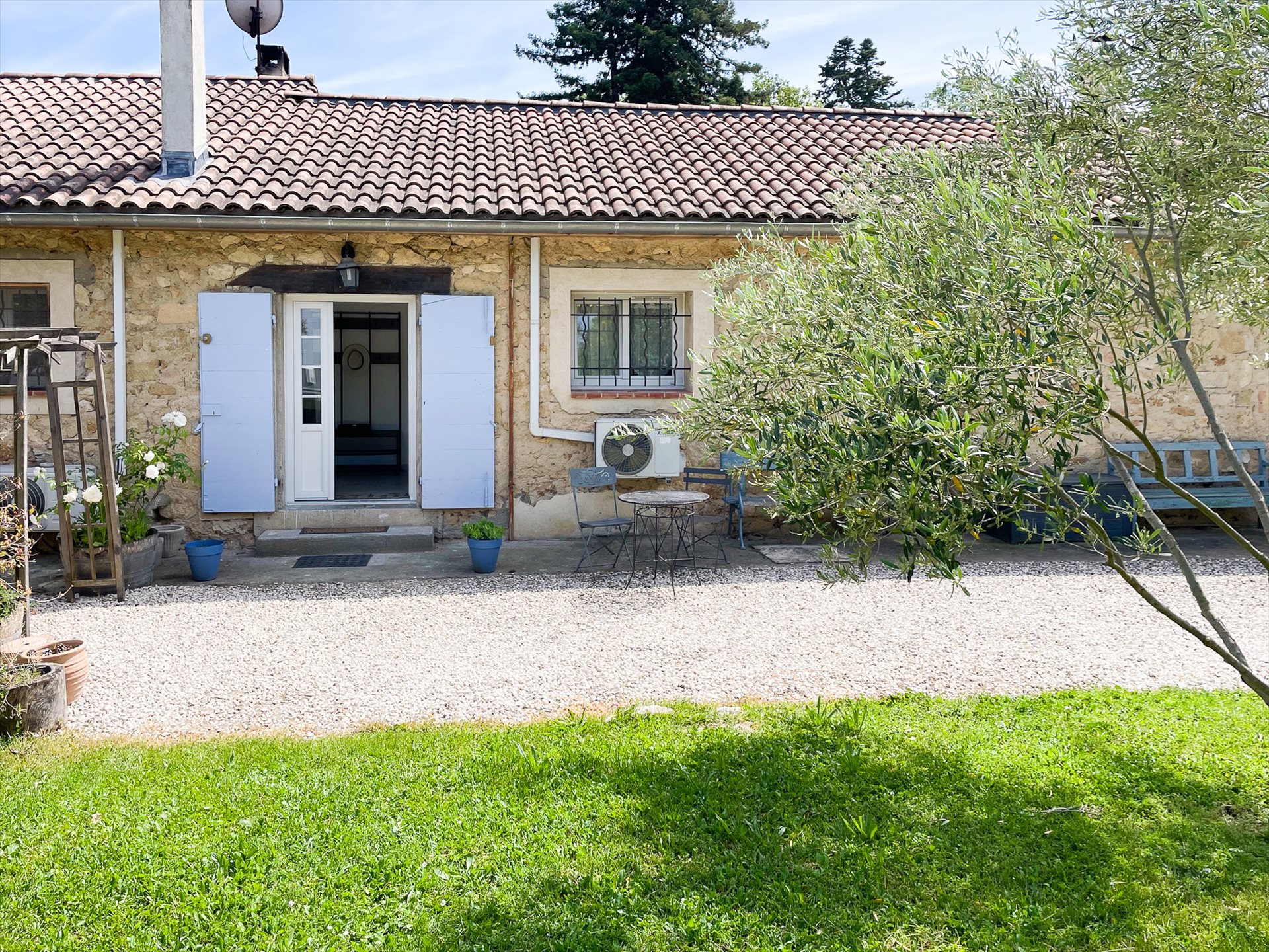 Appartement à louer, 32m², Lambesc