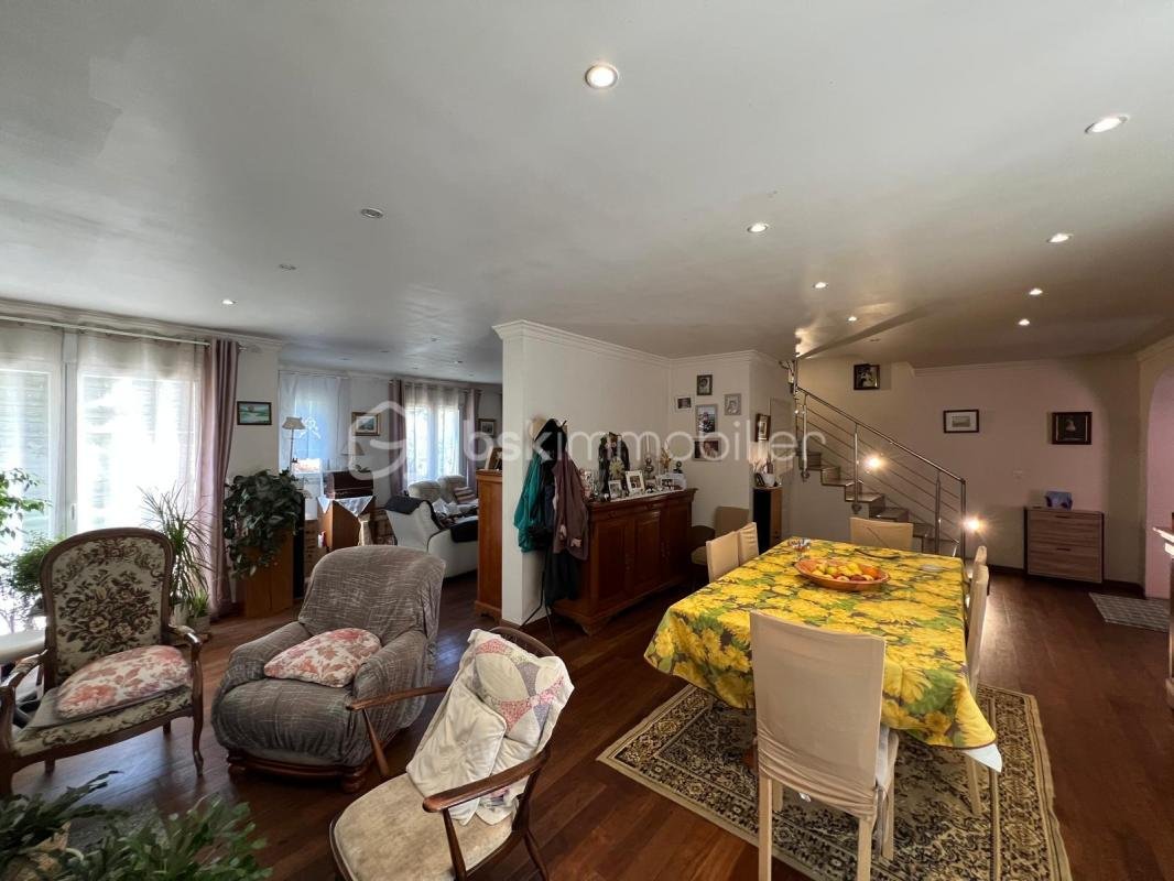 Maison à vendre, 142m², Saclas