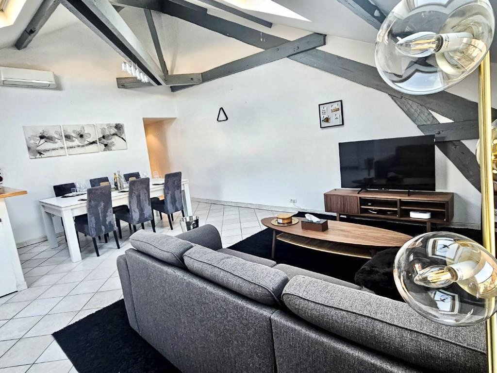 Appartement à louer, 78m², Cannes
