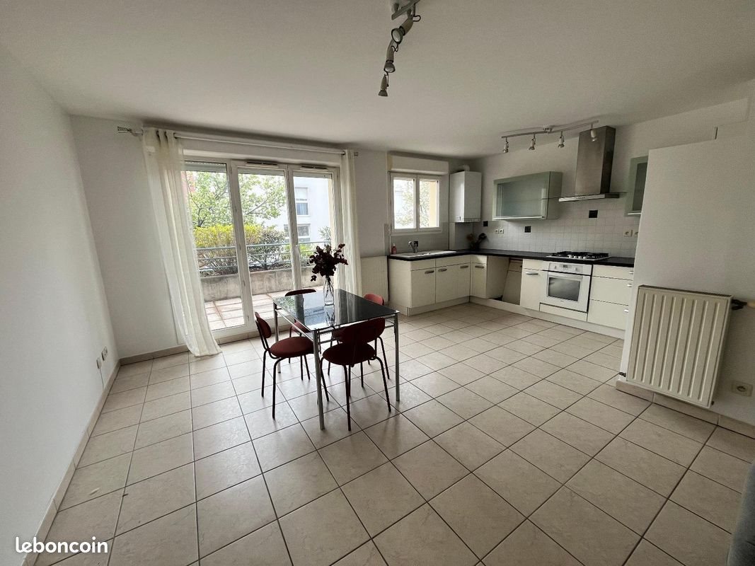 Appartement à louer, 47m², Mions