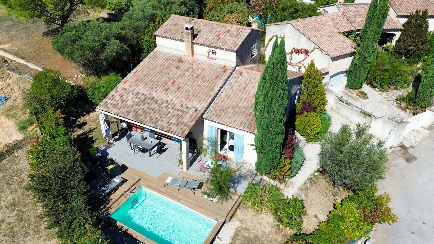 Maison à vendre, 92m², Saint-Zacharie