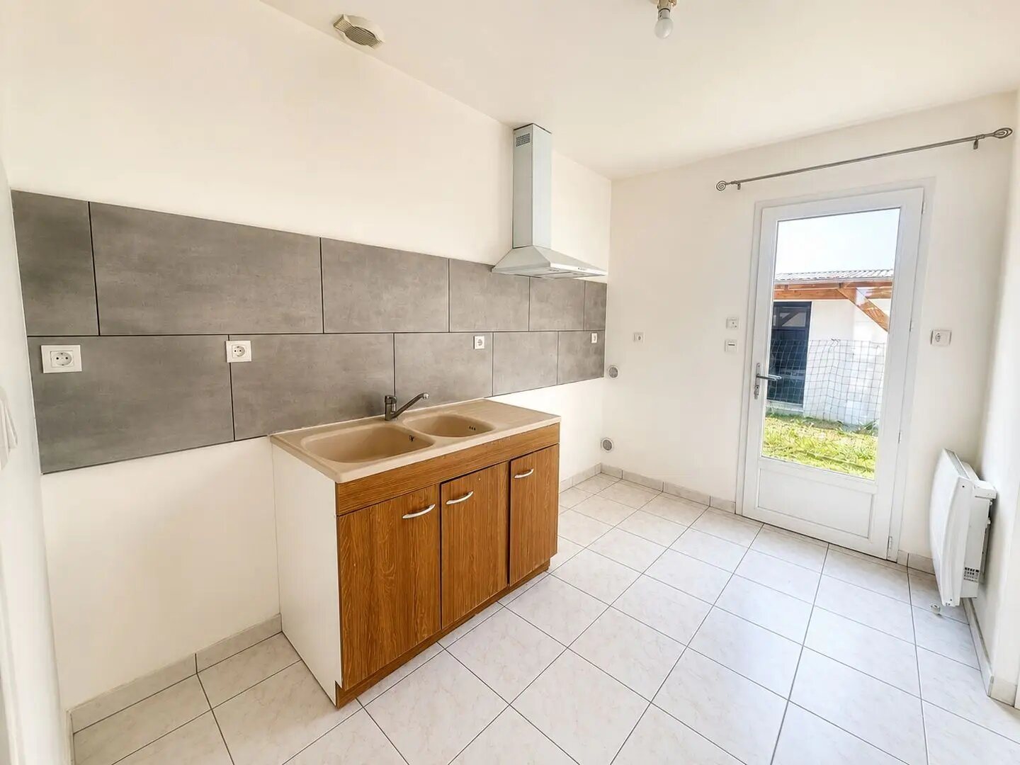 Maison à vendre, 80m², Yzernay