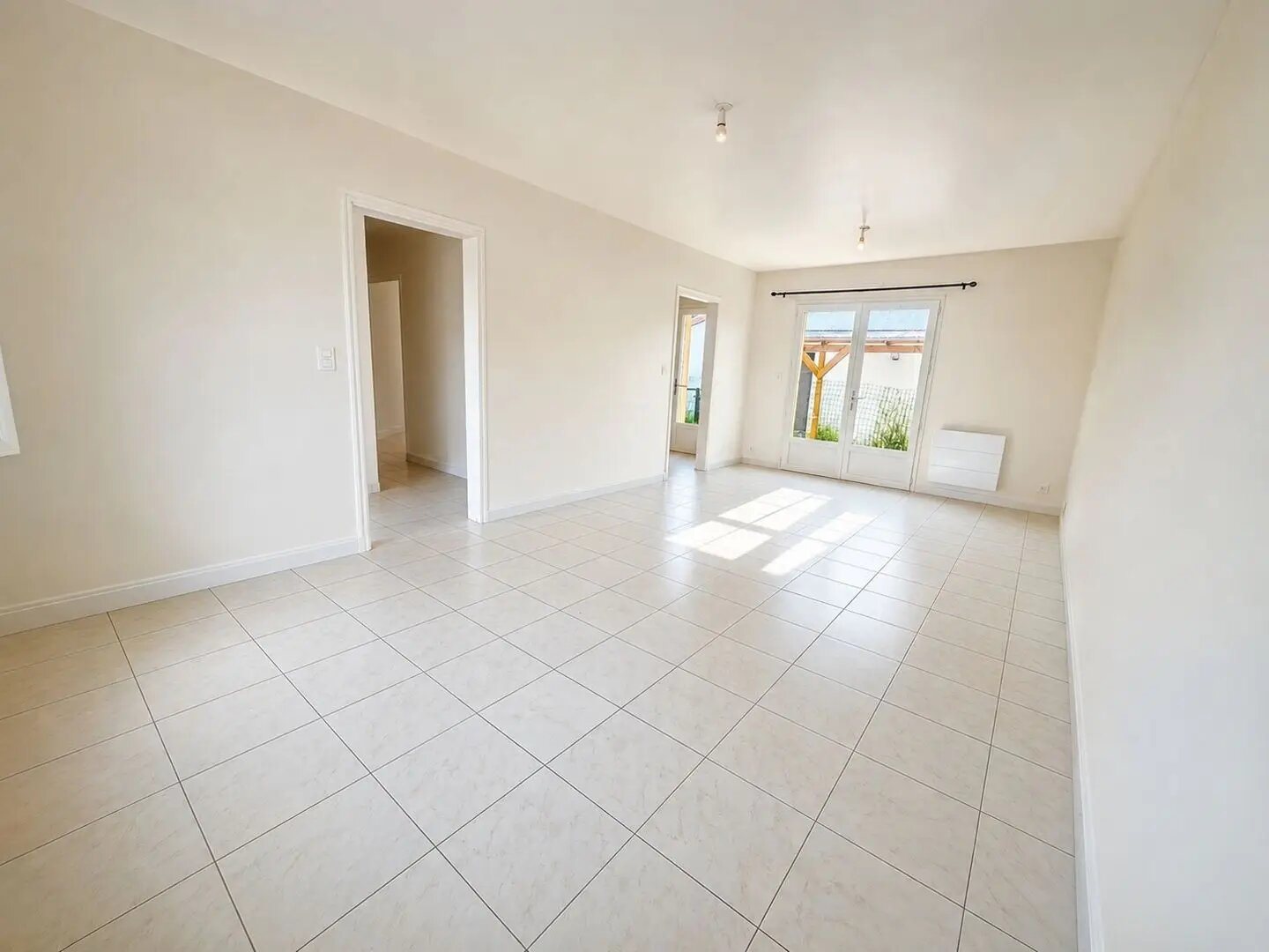 Maison à vendre, 80m², Yzernay
