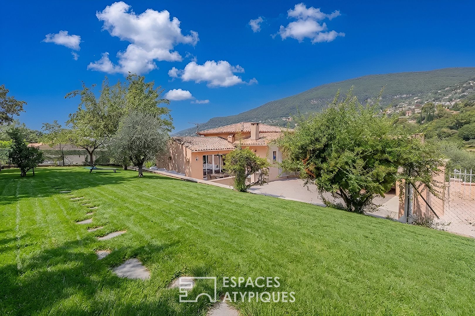 Maison à vendre, 240m², Grasse