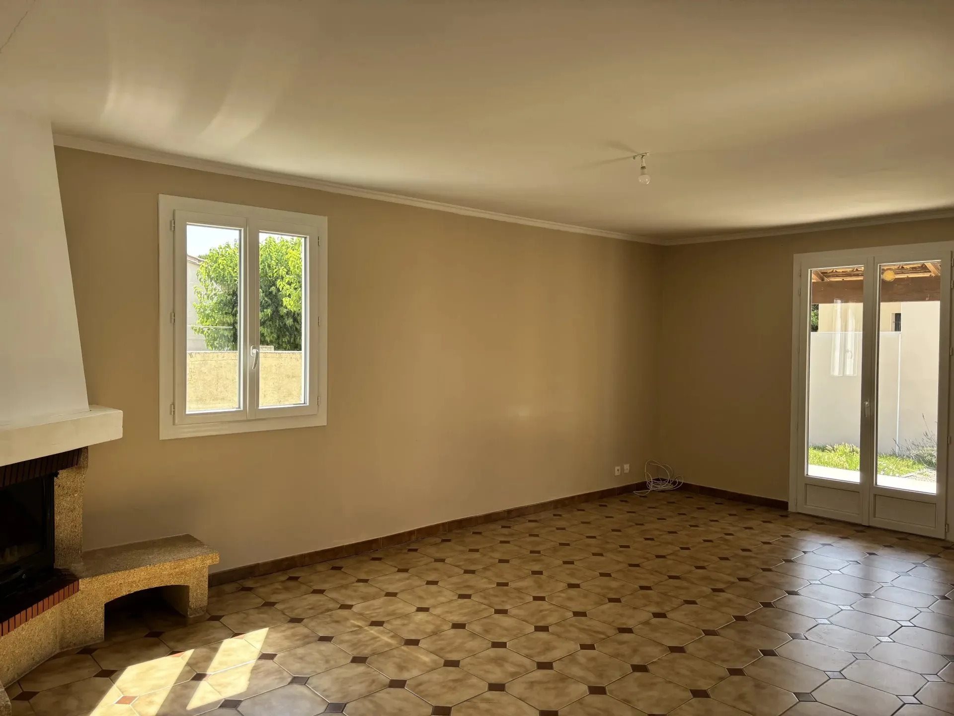 Maison à vendre, 100m², Mollégès
