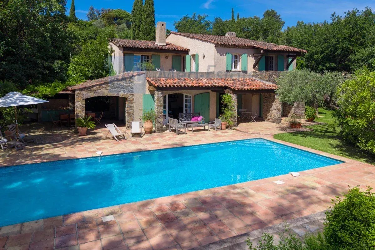 Maison à vendre, 207m², Grimaud