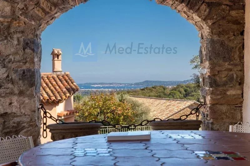 Maison à vendre, 402m², Grimaud