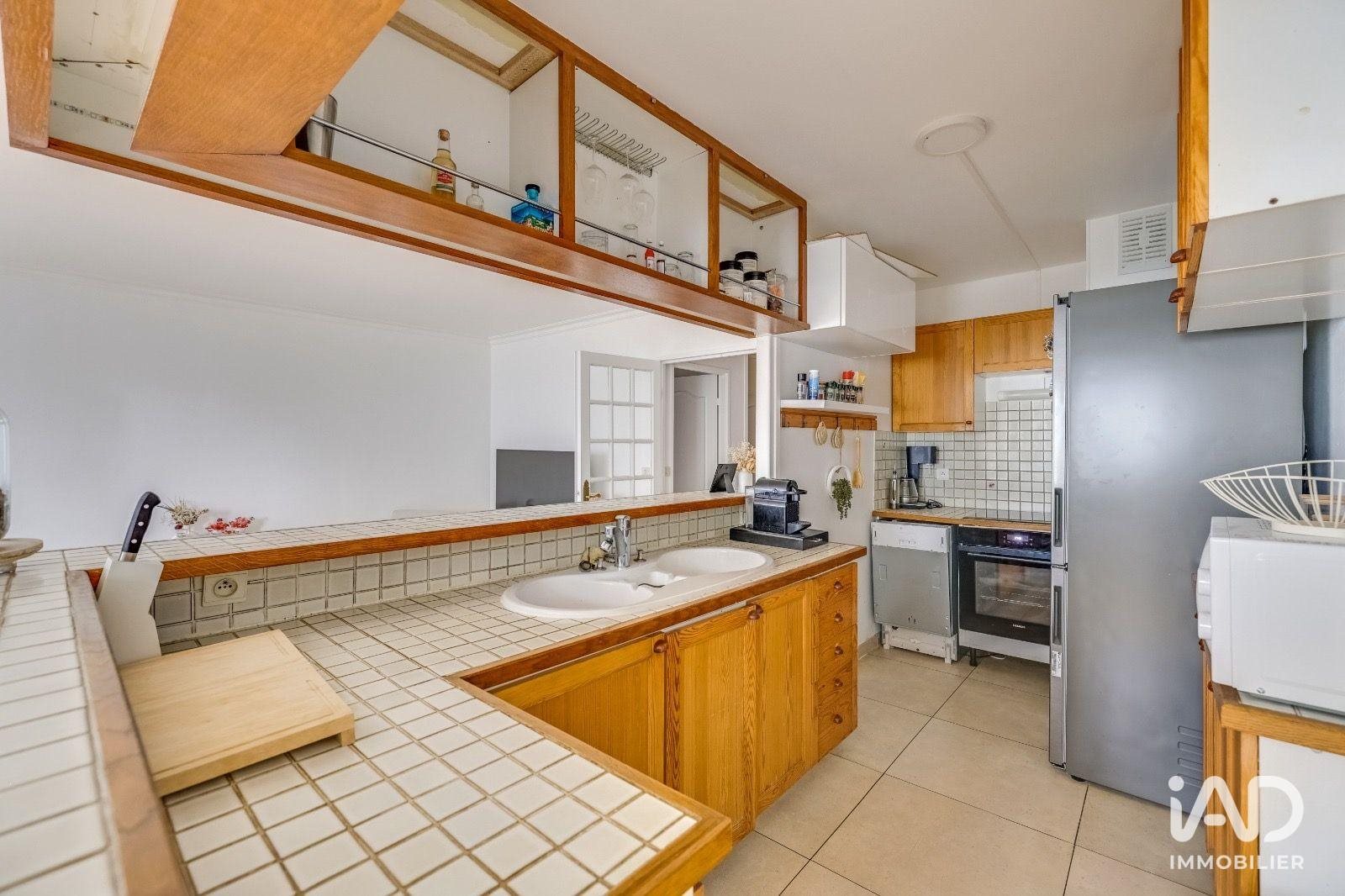 Appartement à vendre, 77m², Courbevoie