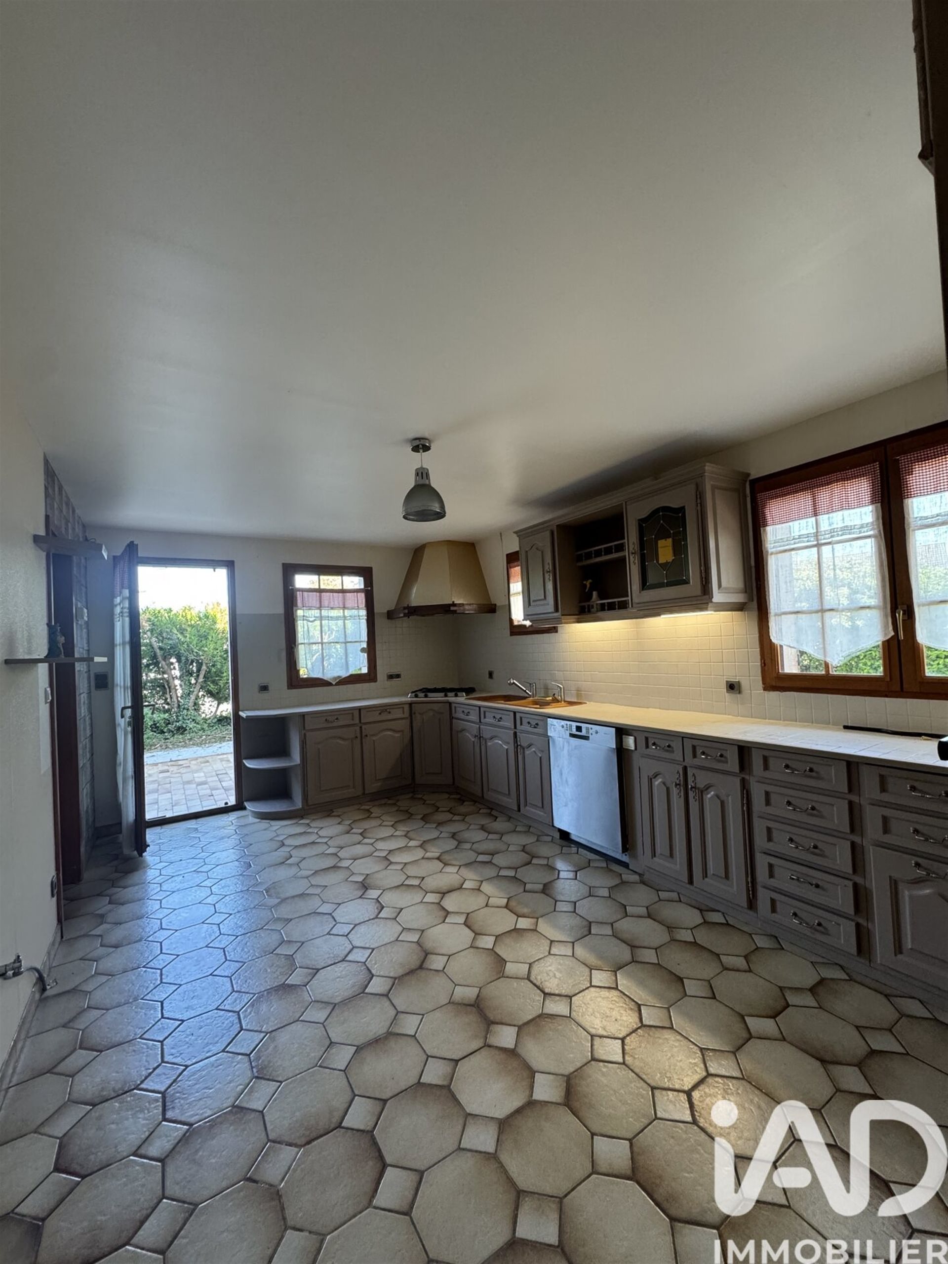 Maison à vendre, 214m², Trouy