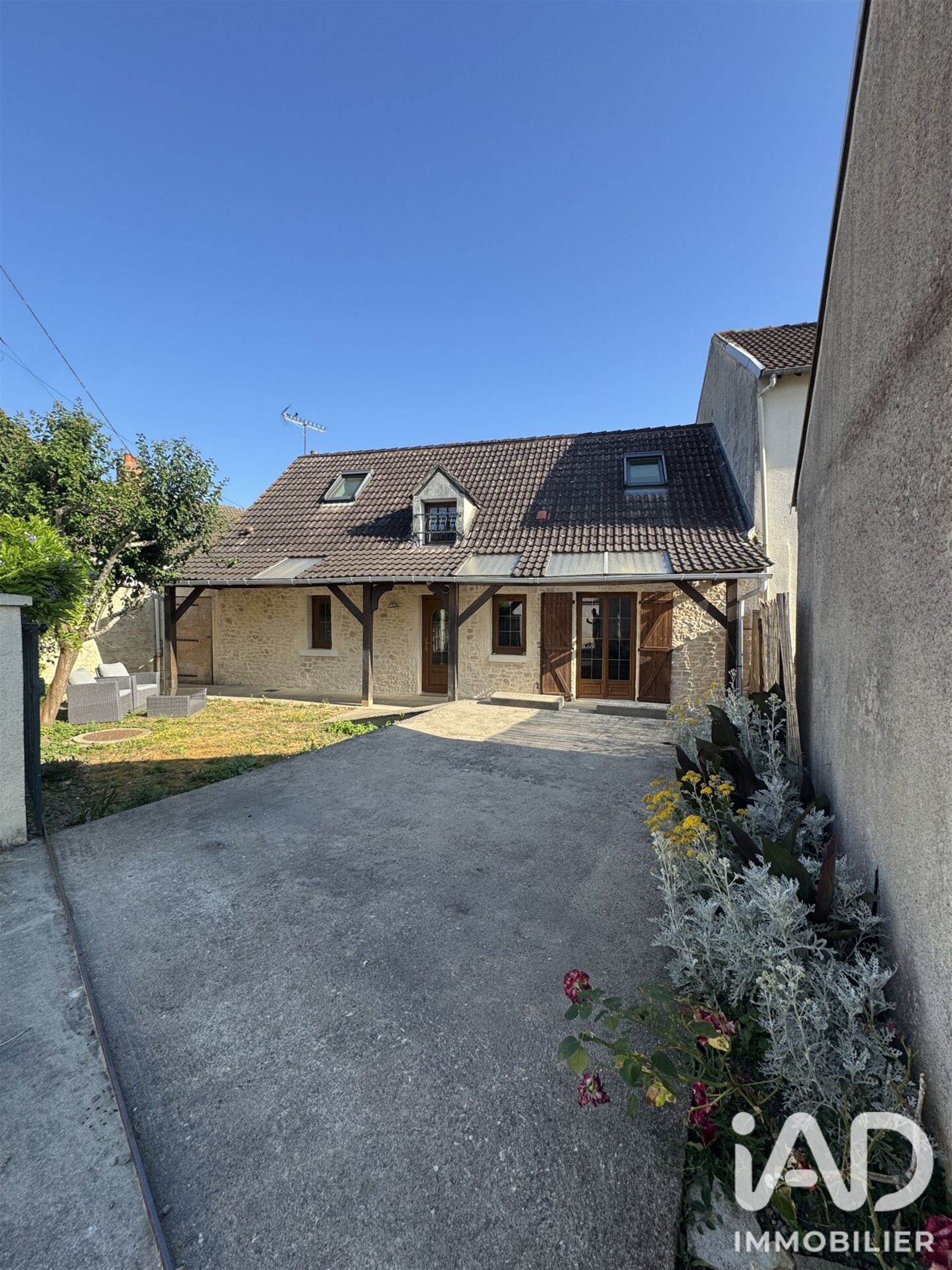 Maison à vendre, 93m², Trouy