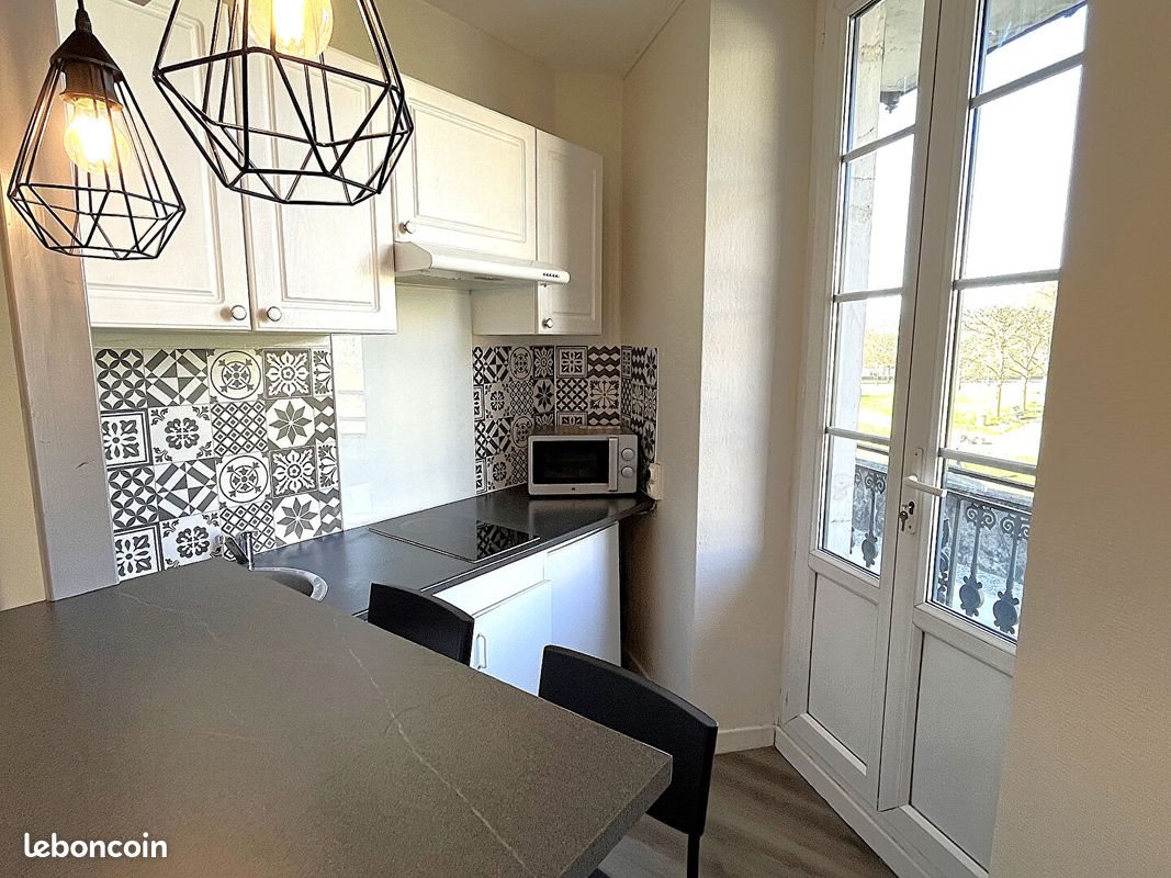 Appartement à louer, 21m², Pau