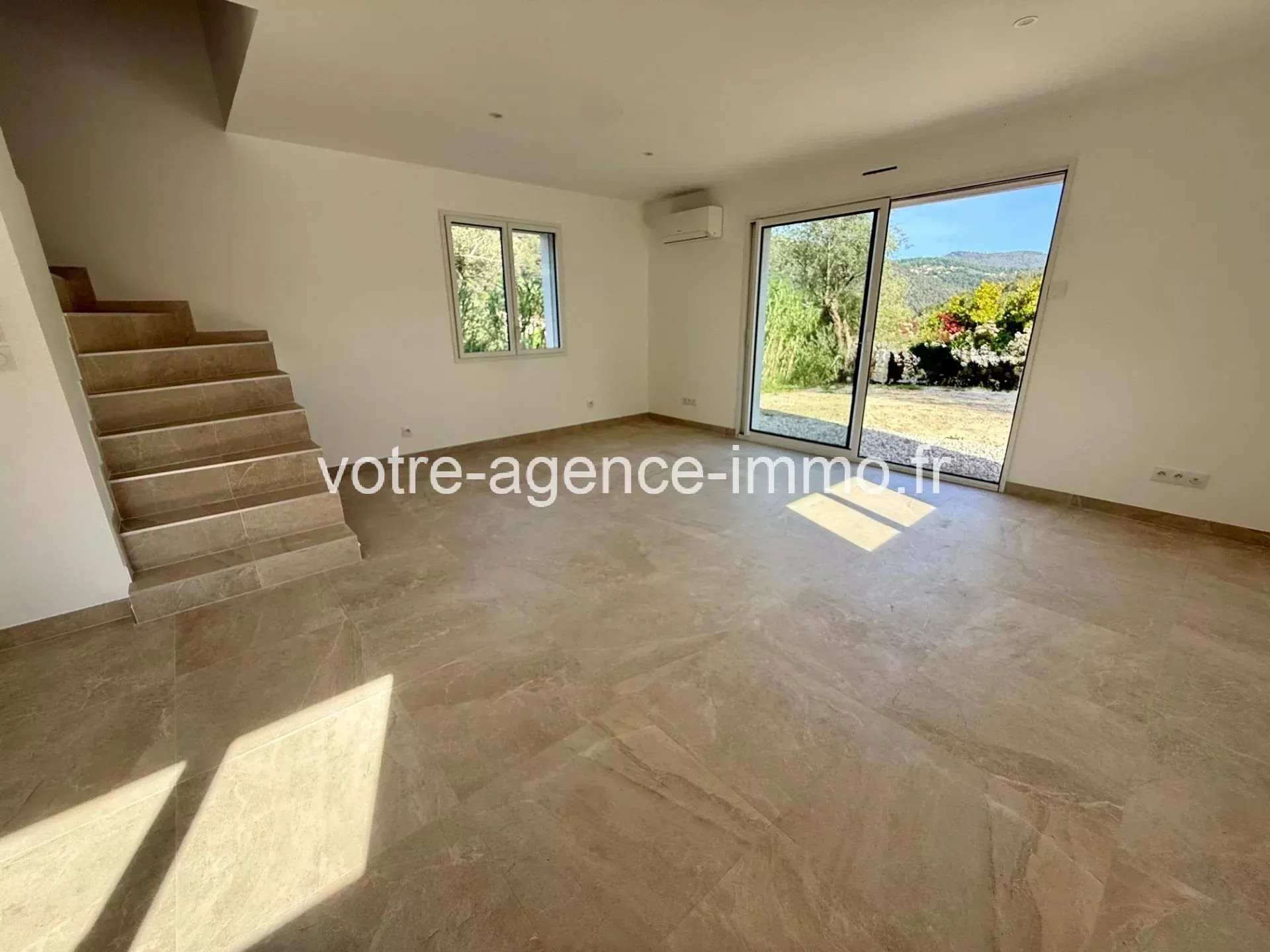 Maison à vendre, 122m², Tourrette-Levens