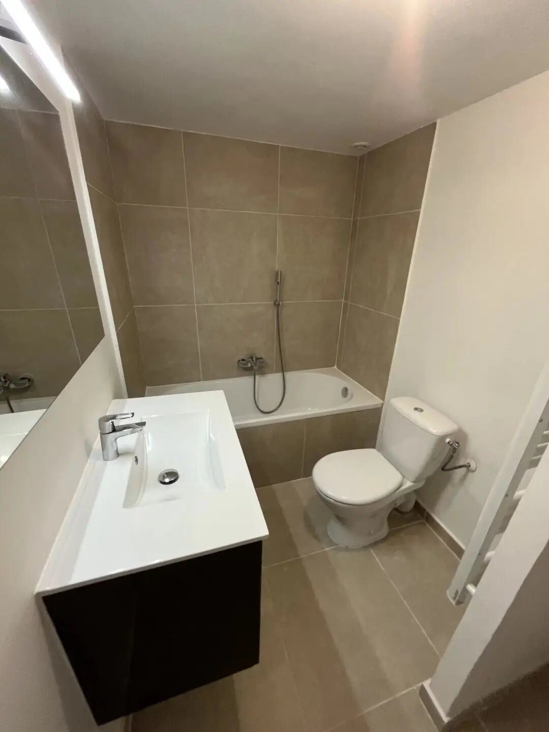 Appartement à louer, 18m², Puget-Théniers