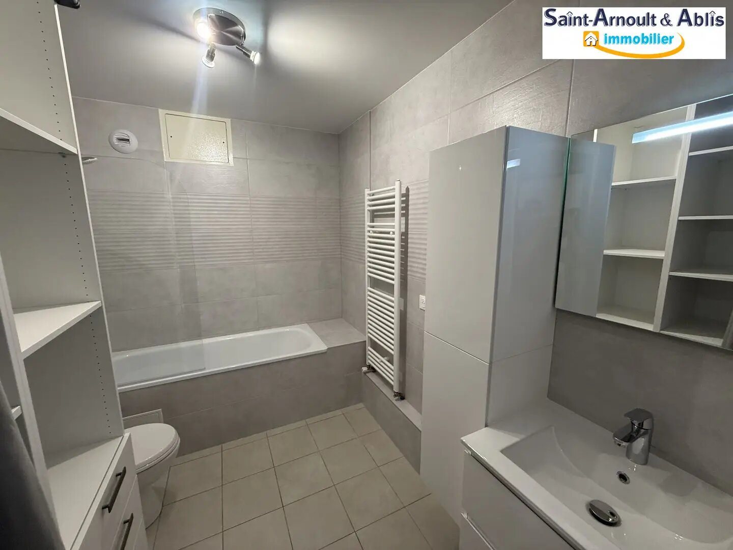 Appartement à louer, 30m², Saint-Arnoult-en-Yvelines