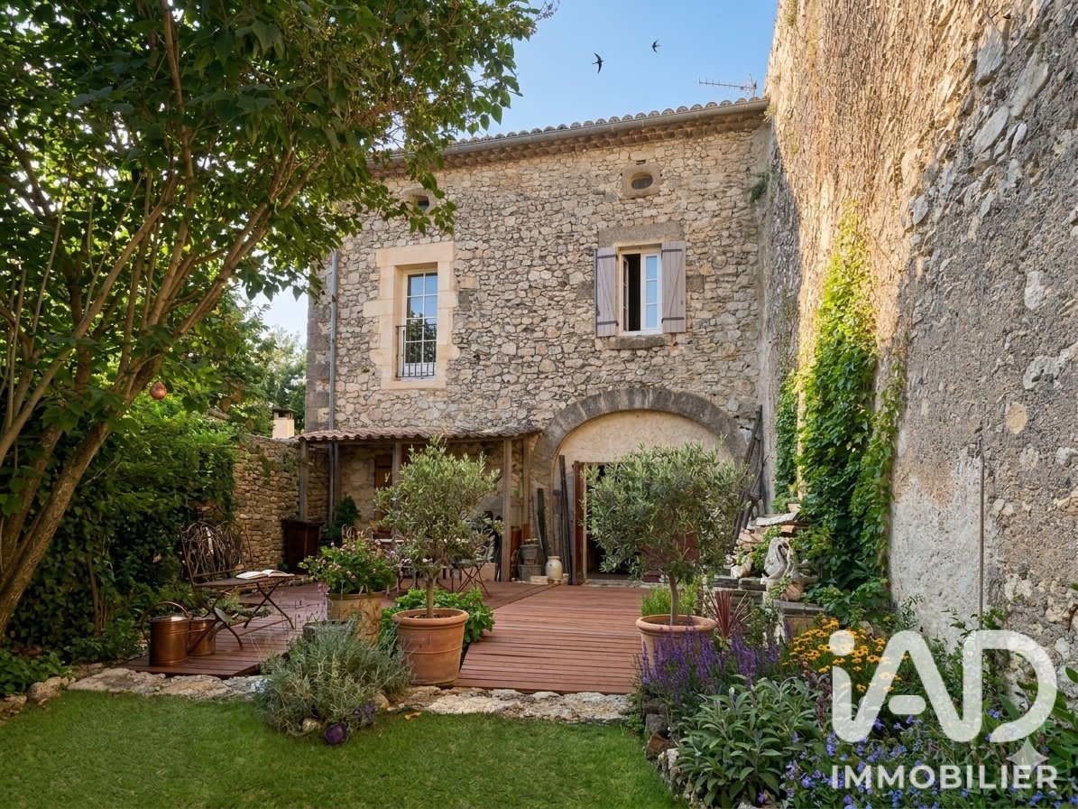 Maison à vendre, 110m², Lussan