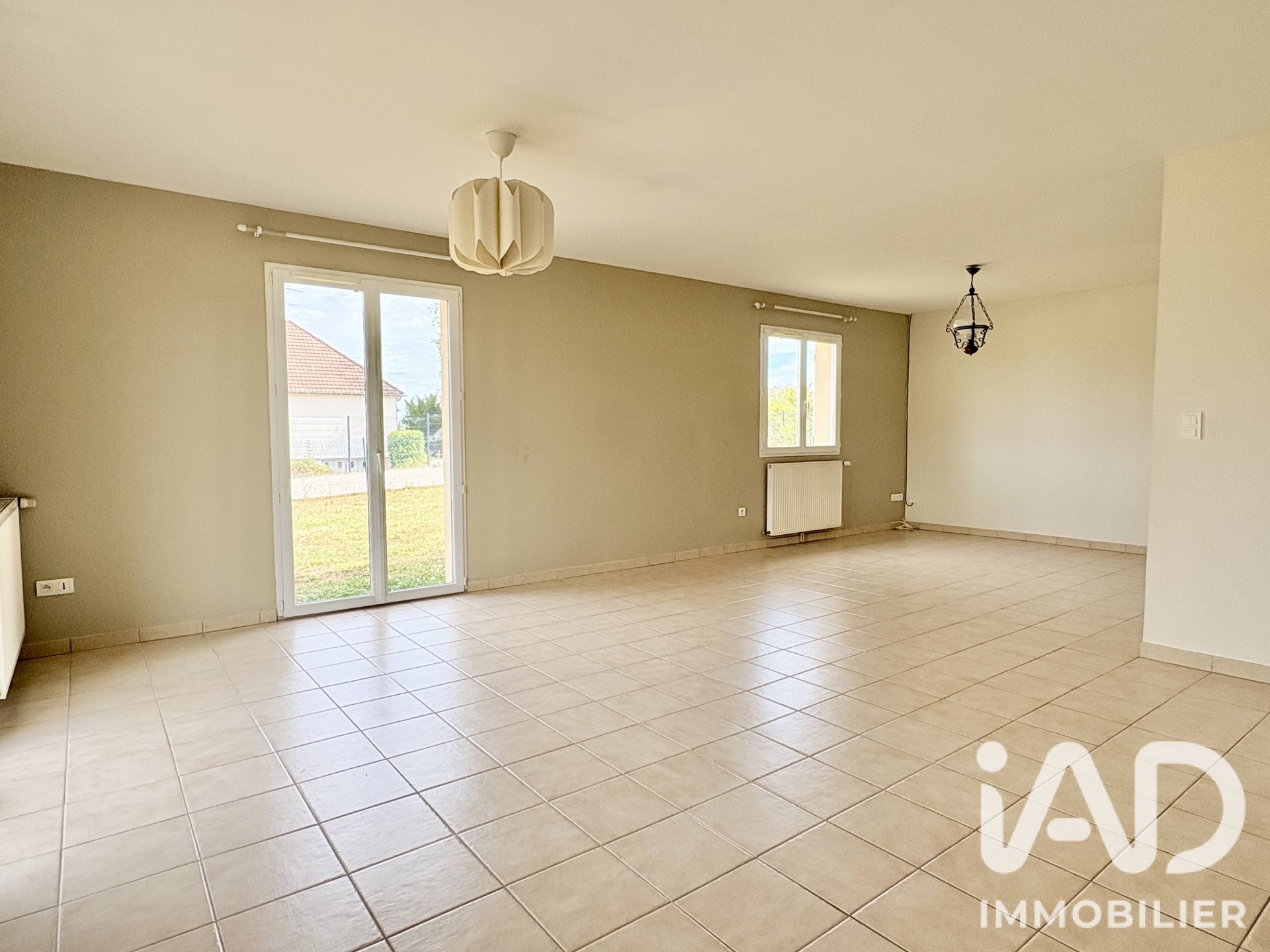 Maison à vendre, 93m², Souligny