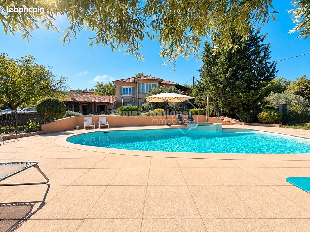 Maison à vendre, 240m², Allemagne-en-Provence