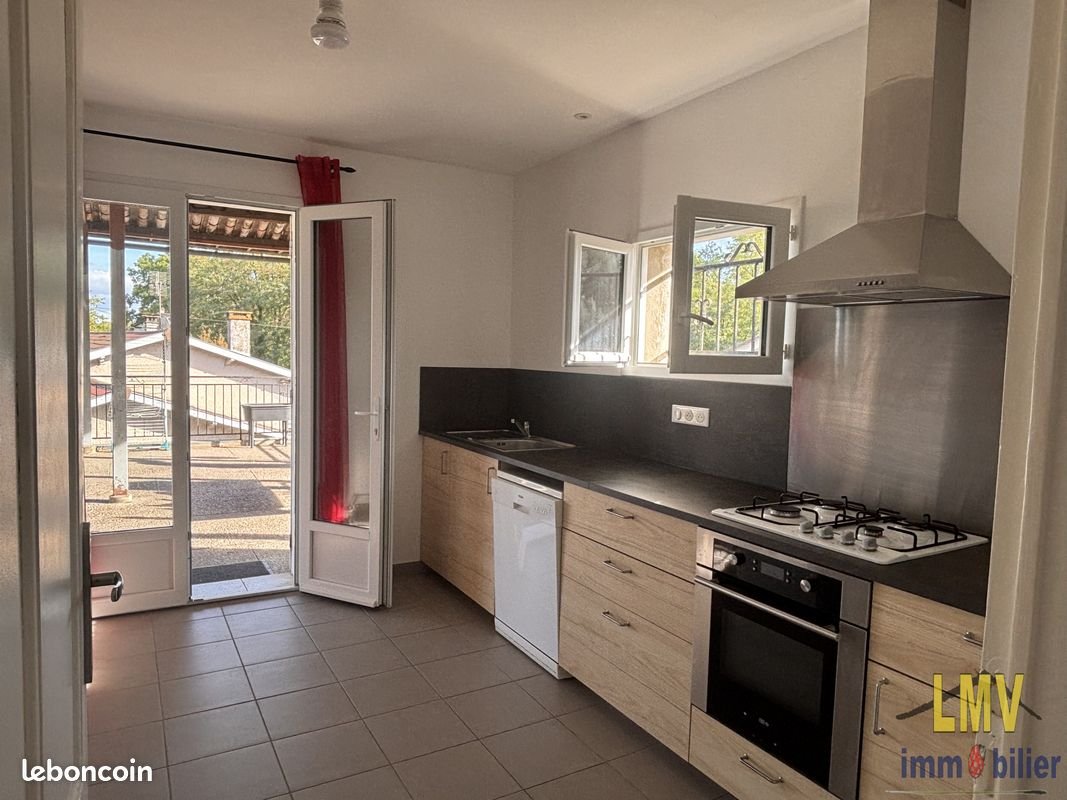 Maison à louer, 75m², Pineuilh