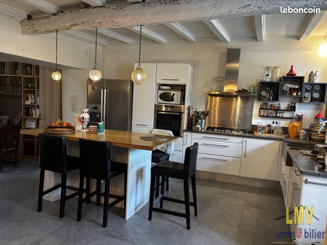 Maison à louer, 167m², Rauzan