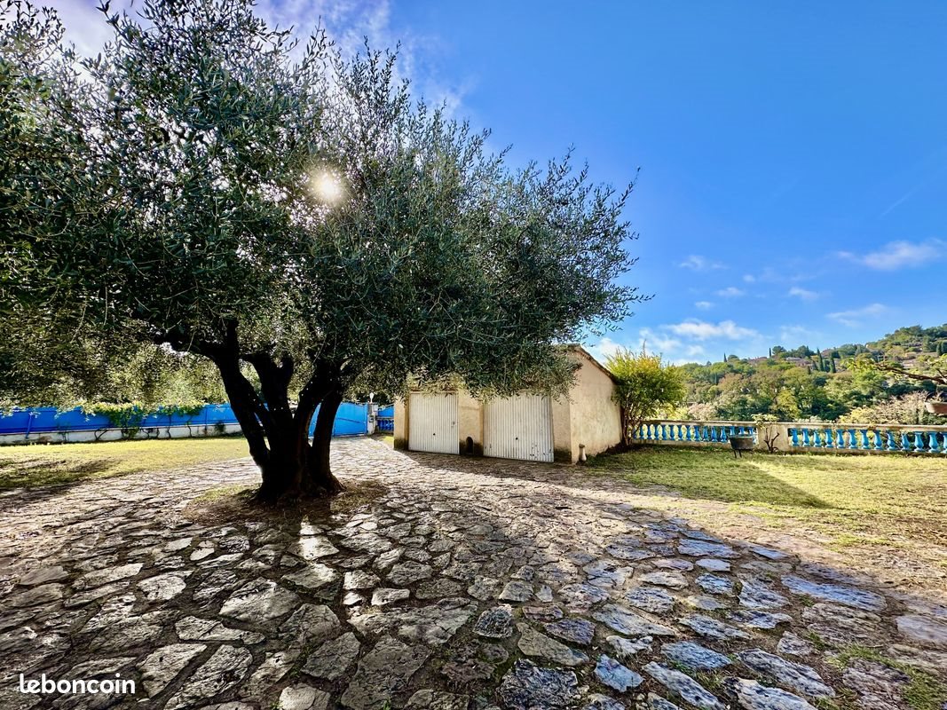 Maison à vendre, 200m², Trans-en-Provence