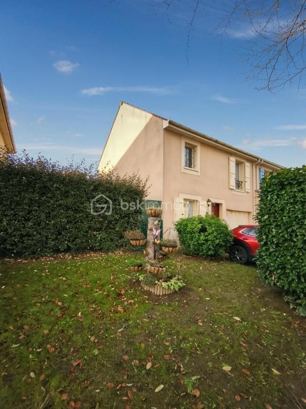 Maison à vendre, 84m², Moussy-le-Neuf