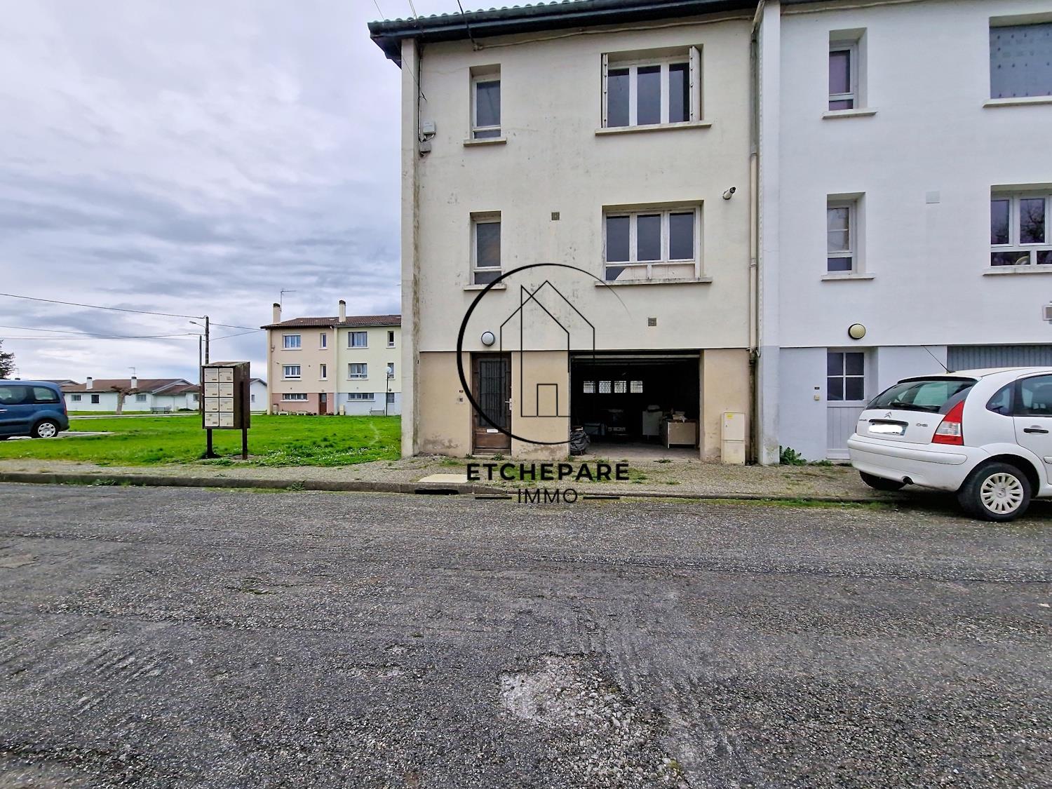 Maison à vendre, 110m², Sauveterre-de-Béarn