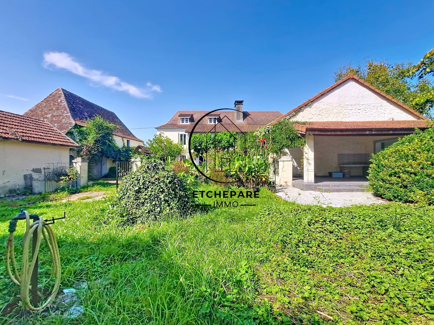 Maison à vendre, 213m², Sauveterre-de-Béarn