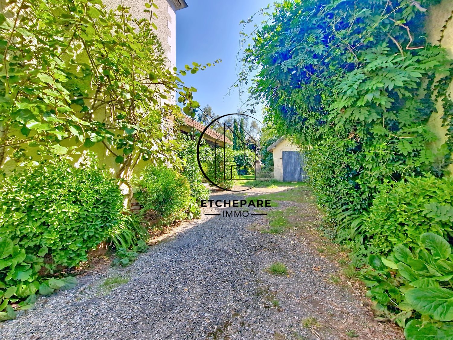 Maison à vendre, 213m², Sauveterre-de-Béarn