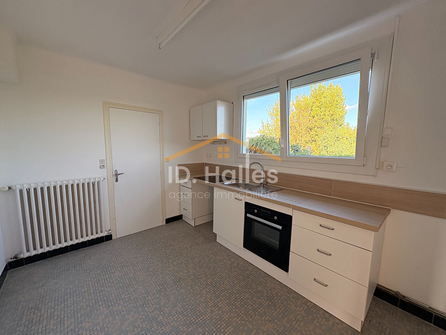 Maison à louer, 68m², Craon