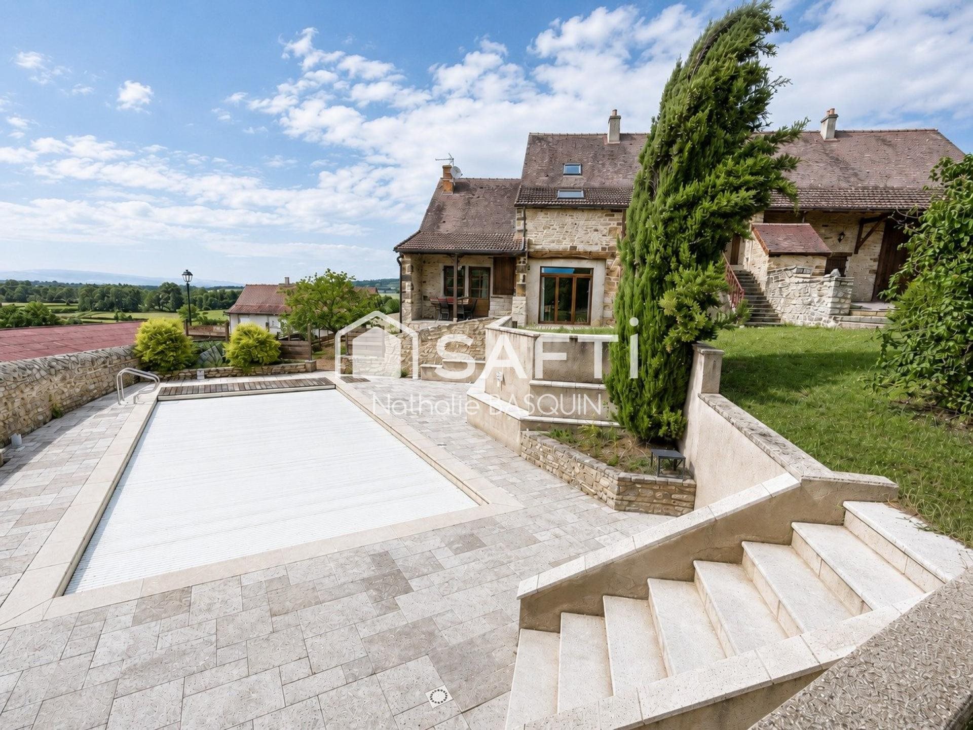Maison à vendre, 213m², Saint-Gengoux-le-National