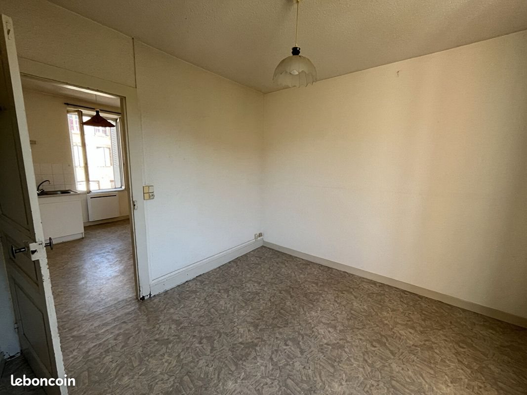 Appartement à louer, 31m², Thiers
