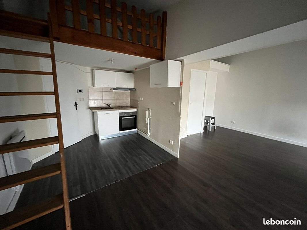 Appartement à louer, 23m², Thiers