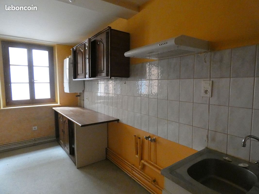 Appartement à louer, 51m², Thiers