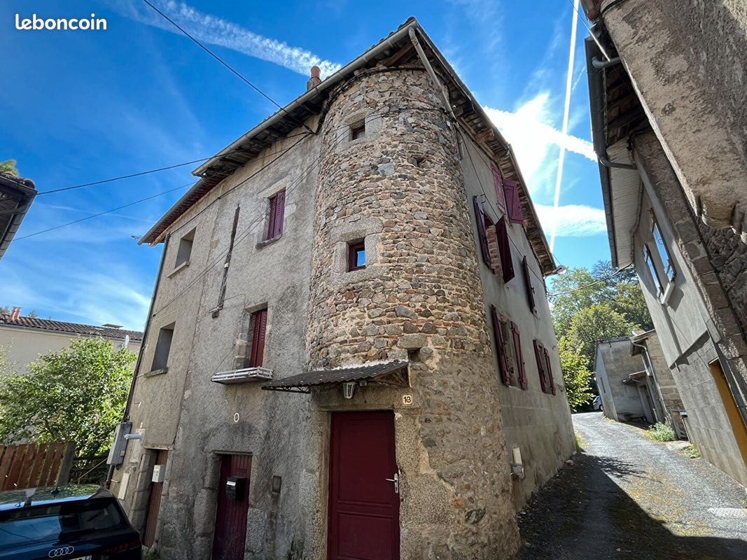 Maison à louer, 78m², Châteldon