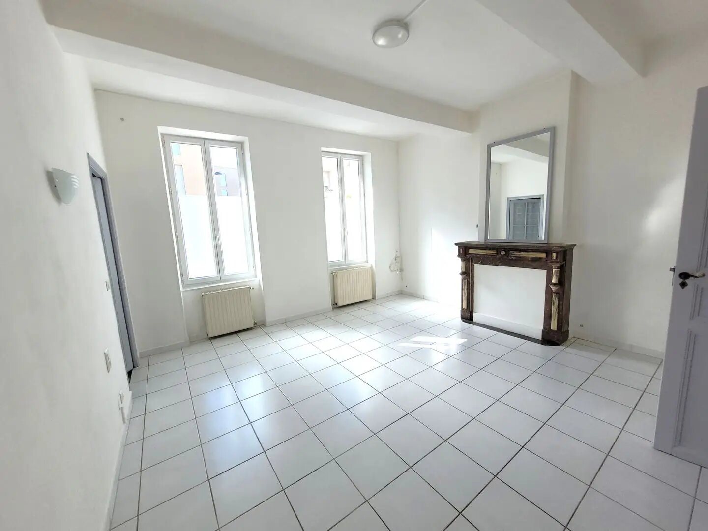 Maison à louer, 122m², Coursan