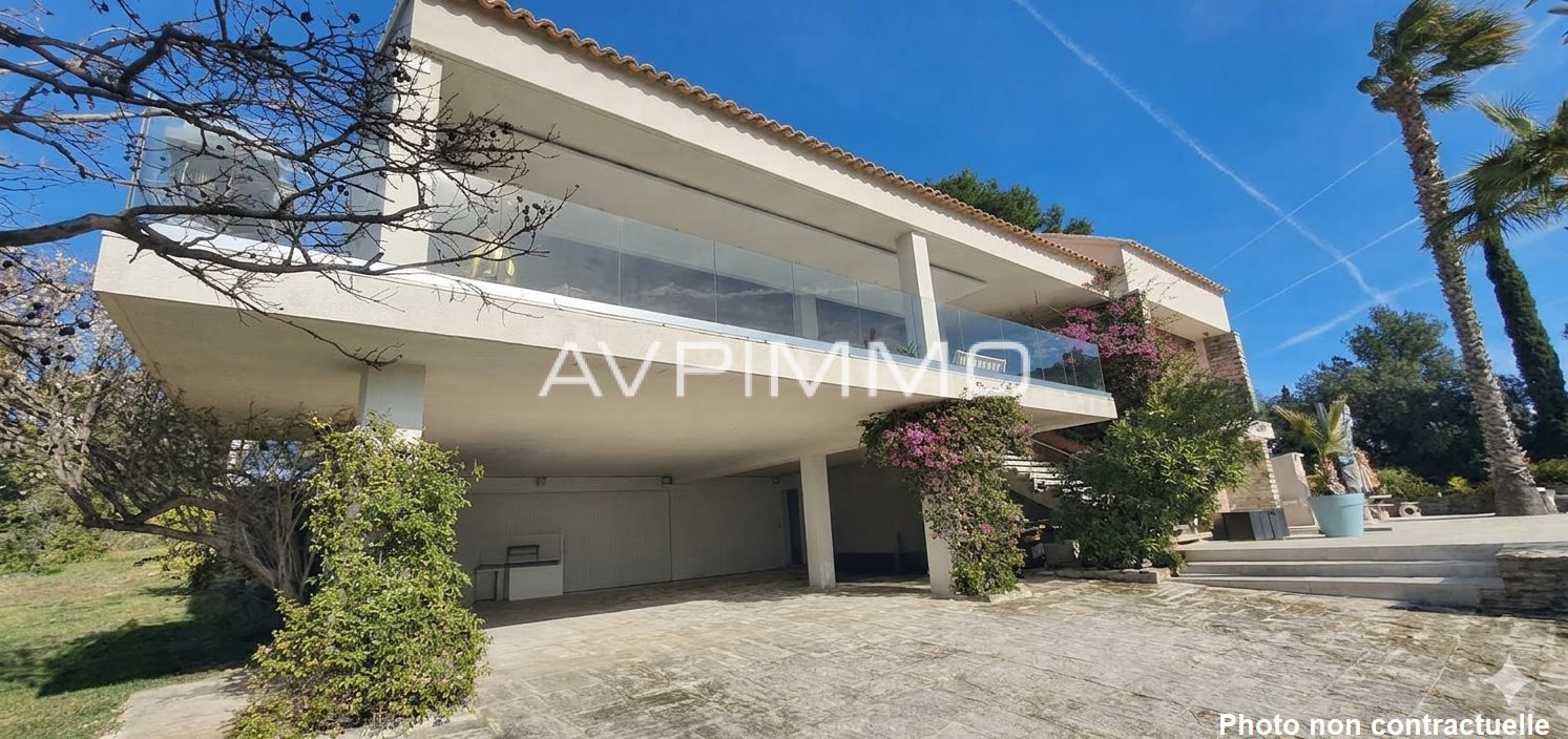 Maison à vendre, 346m², La Ciotat