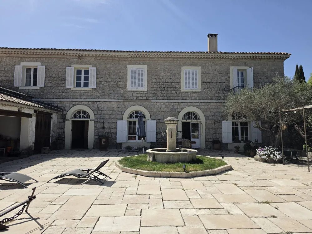 Maison à vendre, 420m², Le Castellet