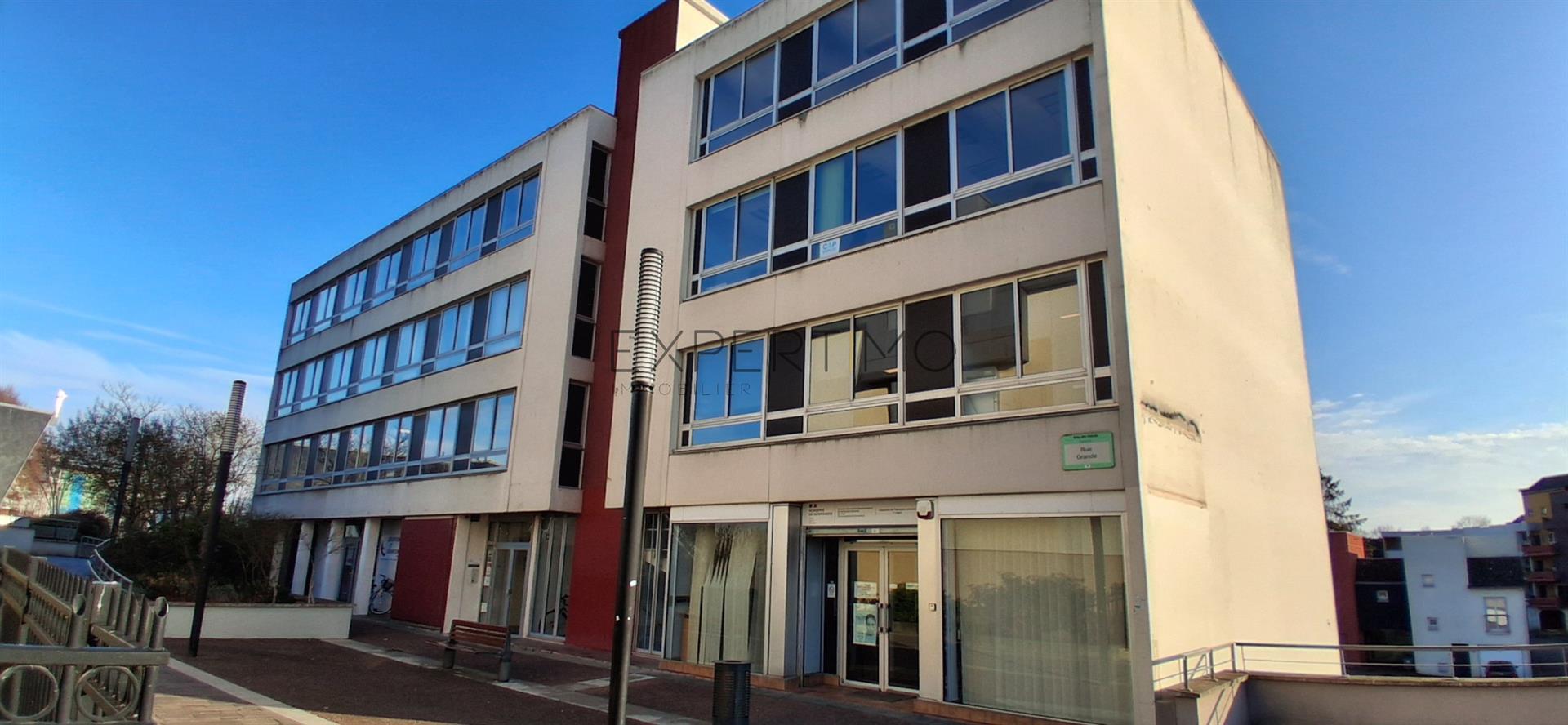 Maison à vendre, 1377m², Val-de-Reuil