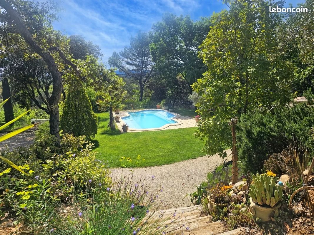 Maison à vendre, 107m², Jouques