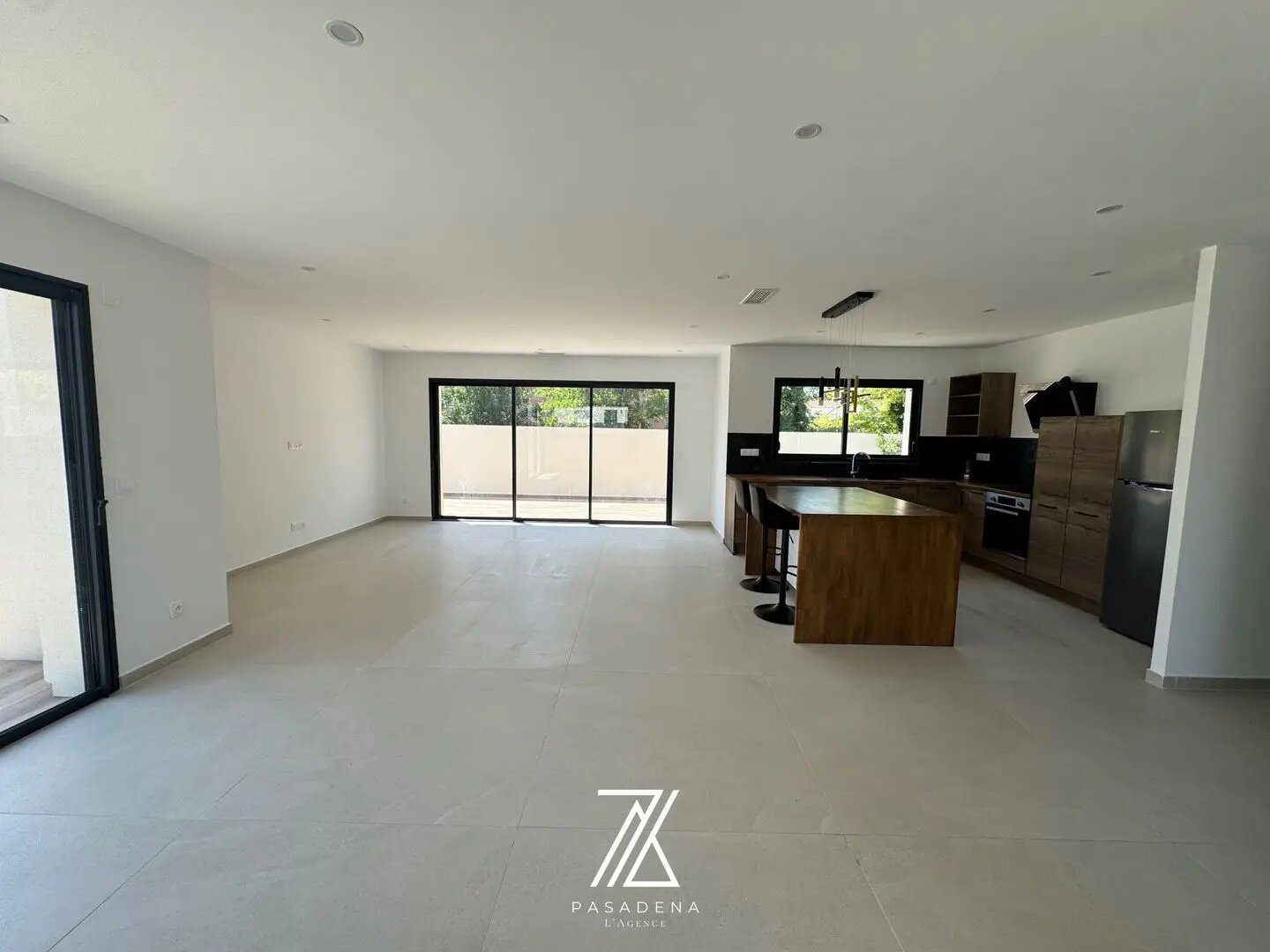 Maison à vendre, 105m², Plaissan