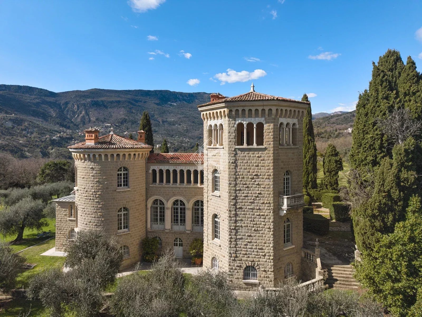 Maison à vendre, 600m², Contes