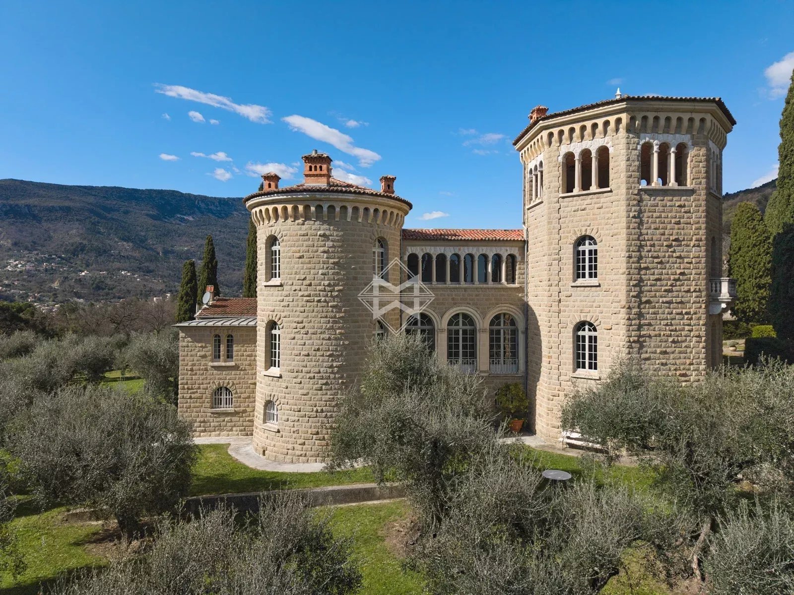 Maison à vendre, 600m², Contes
