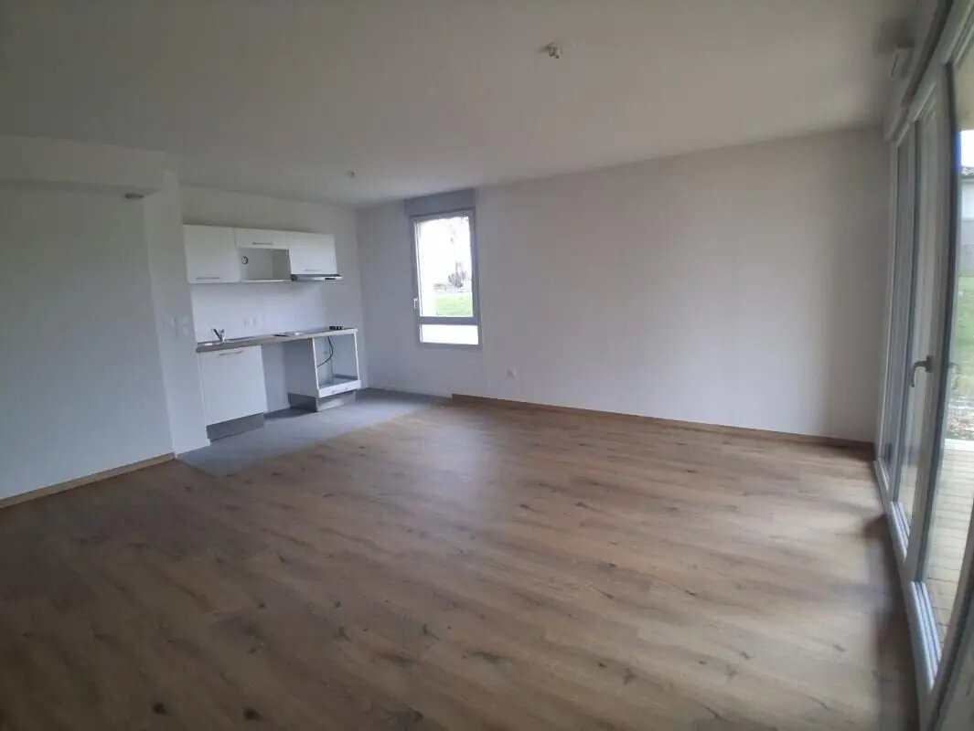 Appartement à louer, 64m², Eaunes