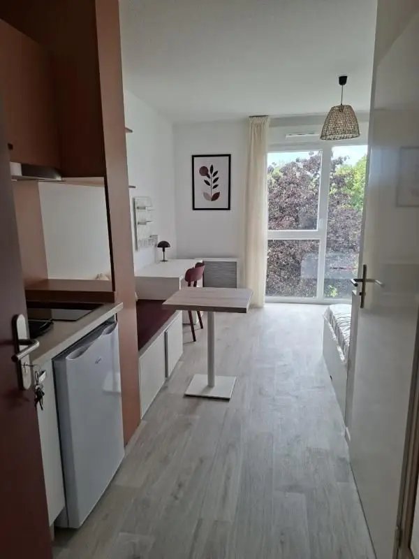 Appartement à louer, 22m², Rochefort